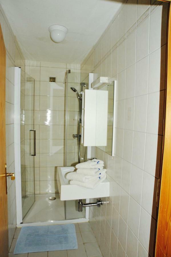 Bachkeusche Villa Ossiach Bagian luar foto
